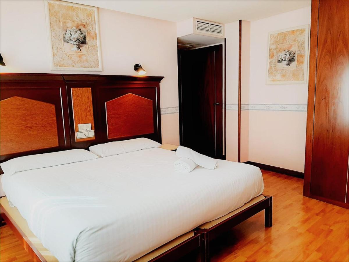 Hosteria Sara By Gaiarooms Salamanka Zewnętrze zdjęcie
