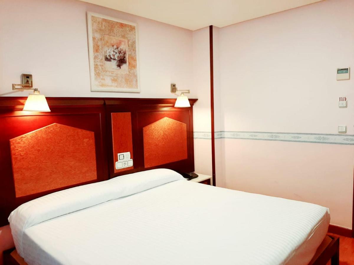 Hosteria Sara By Gaiarooms Salamanka Zewnętrze zdjęcie